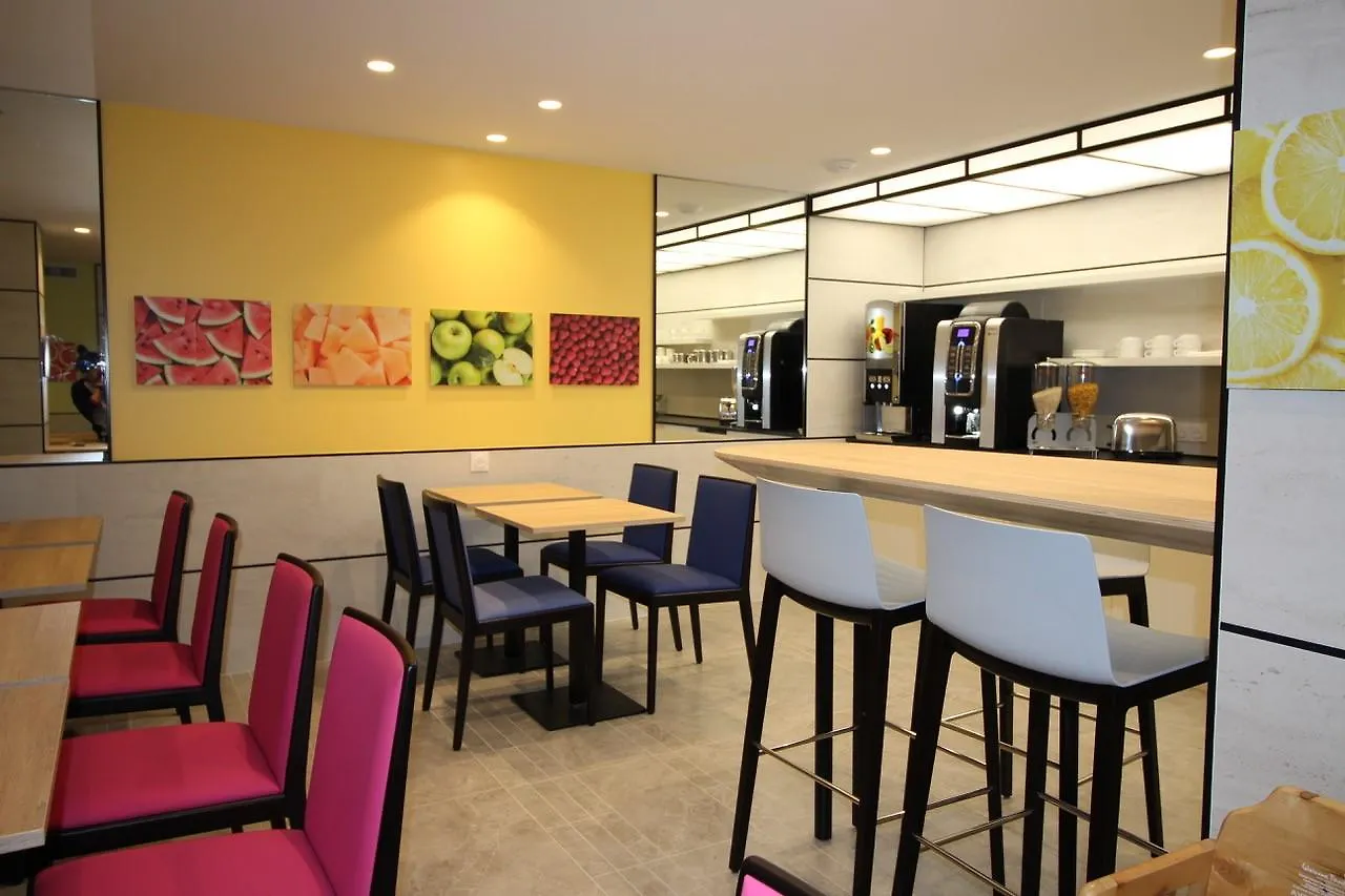 Hotell Charing Cross Paris