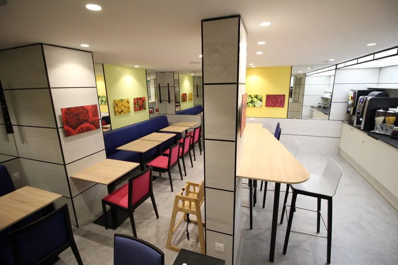 Hotell Charing Cross 3*