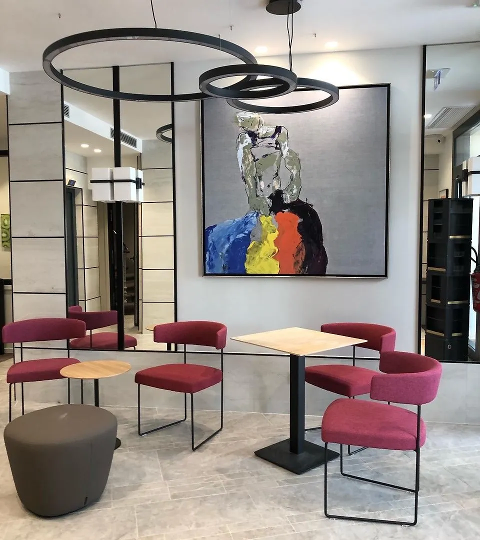 Hotell Charing Cross 3*