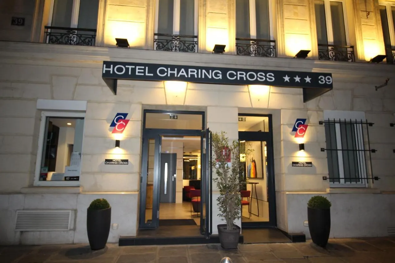 Charing Cross Paříž