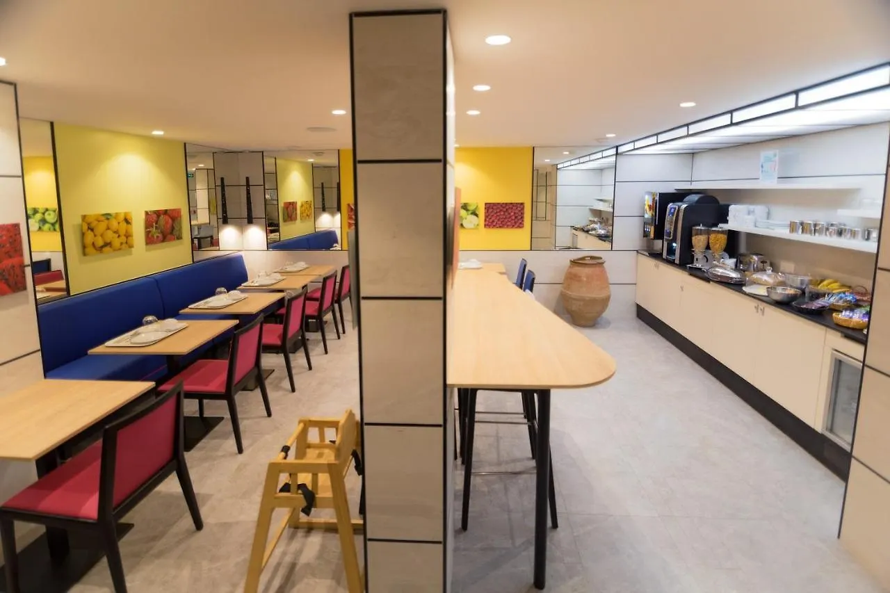 Charing Cross Hotel 3*