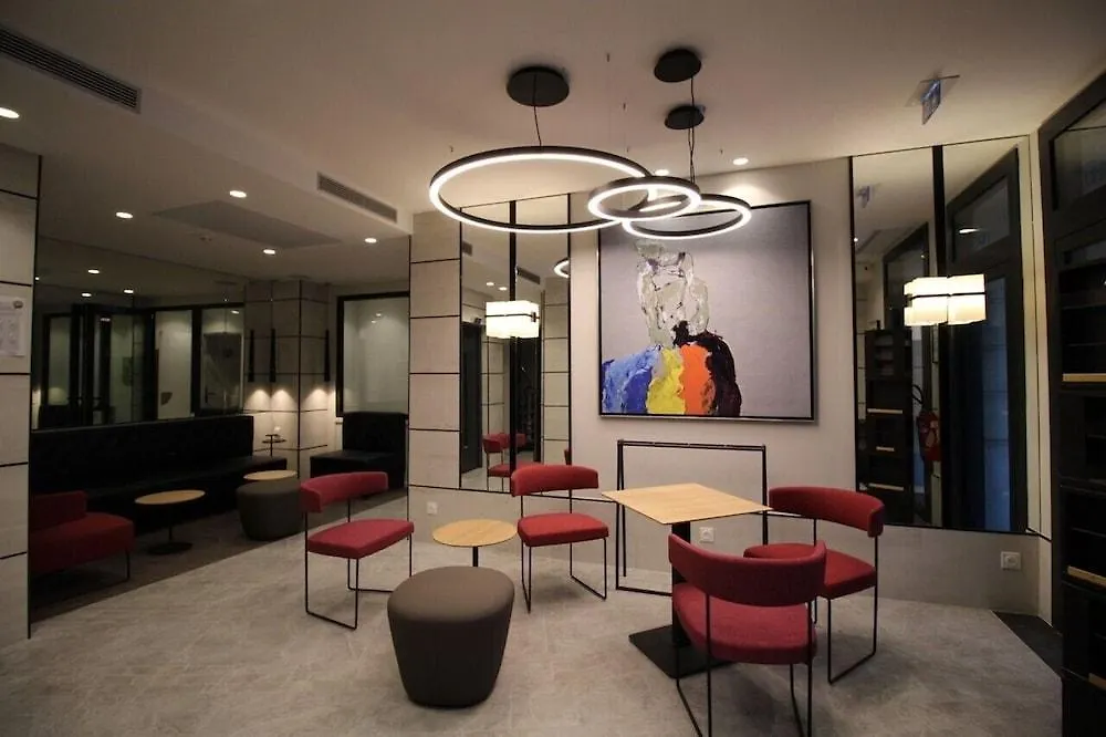 Charing Cross Hotel